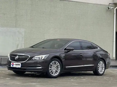 LaCrosse 2016 28T Premium Edition