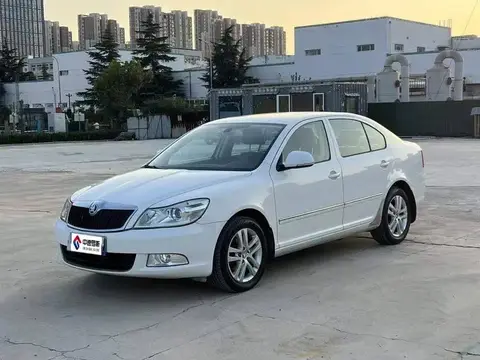 Octavia 2014 1.6L Automatic Yijun Edition