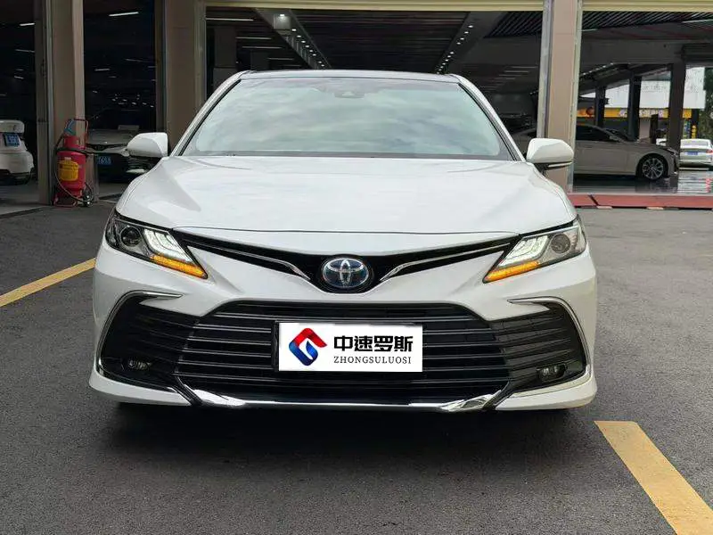 Camry 2023 Hybrid 2.5HG Luxury Edition — 2
