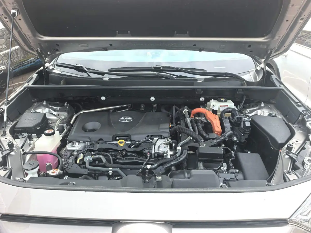 RAV4 Rongfang 2020 Hybrid 2.5L E-CVT 4WD Flagship Edition — 9