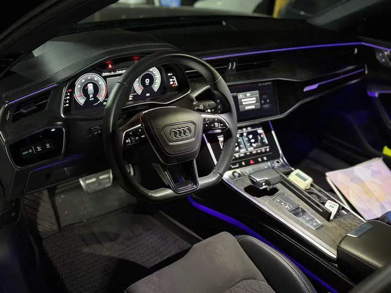 Audi A6L 2023 55 TFSI quattro Premium Dynamic Edition — 9