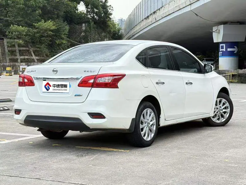 Sylphy 2016 1.6XL CVT Premium Edition — 3