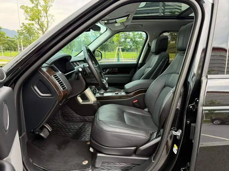 Range Rover 2022 3.0 L6 360PS Legend Edition — 8