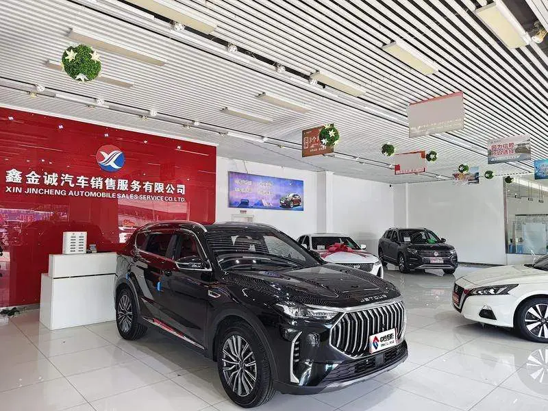 JETOUR X70 PLUS 2025 Champion Edition 1.5T DCT Champion PRO 5-seater — 10
