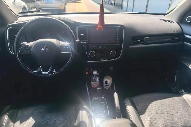 Outlander 2018 2.0L 2WD Jiale Edition 7 Seaters — 14