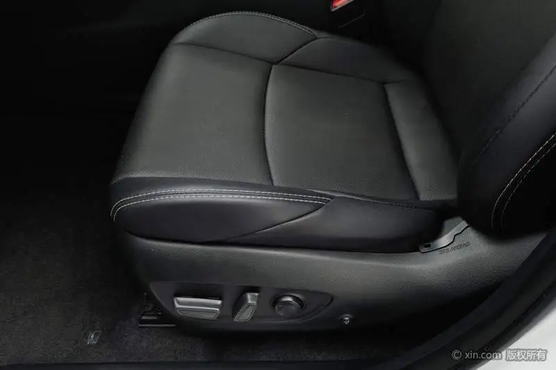 Ling Fang HARRIER 2023 2.0L CVT 2WD Progressive Edition — 19