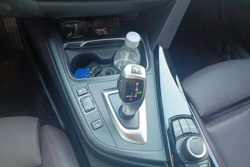 BMW 3 Series 2018 320Li Fashion Edition — 15