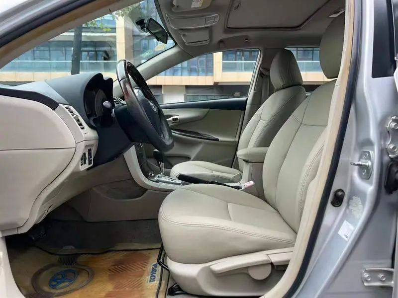 Corolla 2011 1.8L CVT GL-i — 8