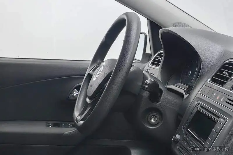 Polo 2014 1.6L Automatic Comfort Edition — 13