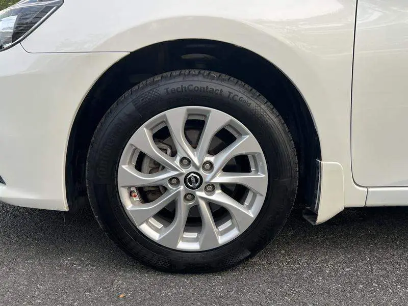 Sylphy 2018 1.6XV CVT Premium Edition — 8