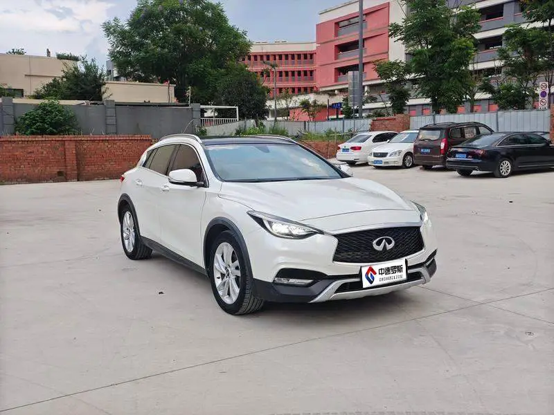 Infiniti QX30 2017 1.6T 2WD Sports Edition — 3