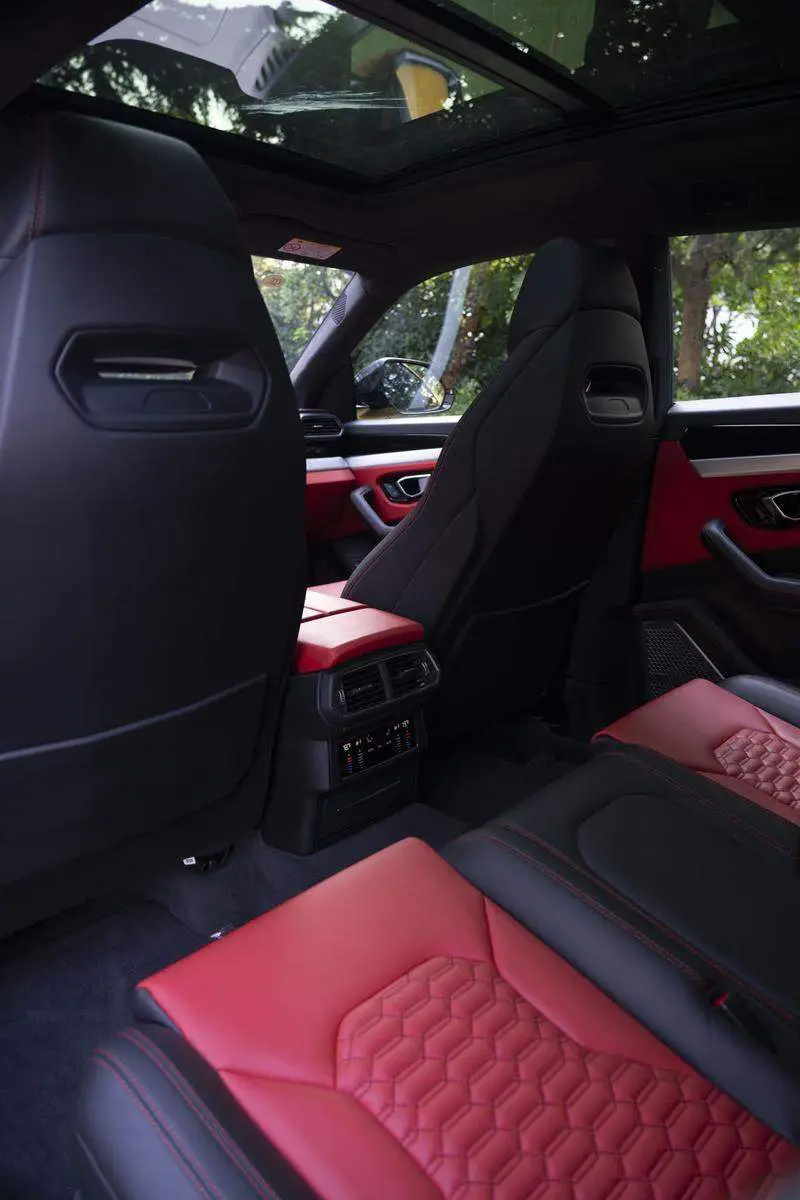 Urus 2021 4.0T V8 — 9