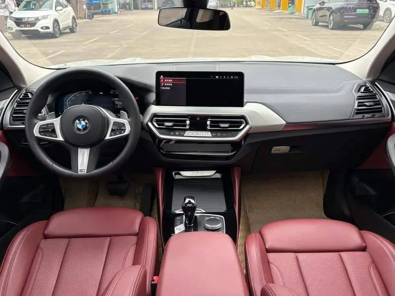 BMW X4 2022 xDrive 25i M Sport Package — 13
