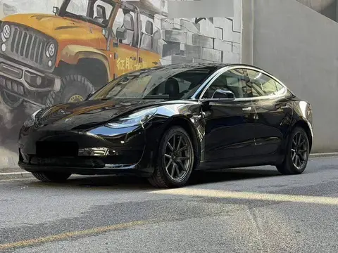 Model 3 2019 Standard Range RWD Upgraded Edition