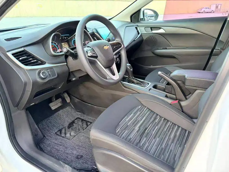 Cobalt 2019 320 Automatic Enjoy Sunroof Edition — 10