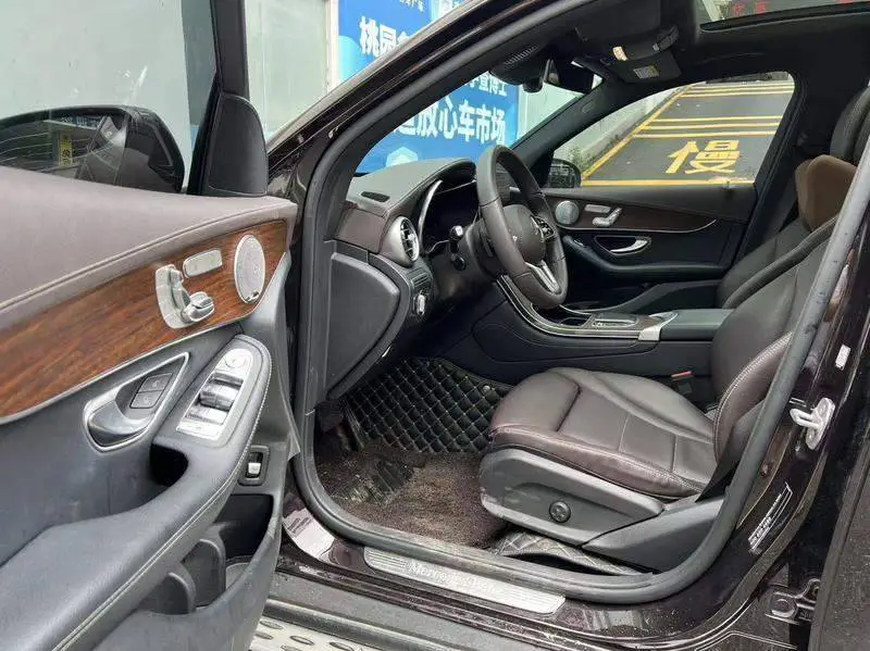 Mercedes-Benz GLC 2021 GLC 300 L 4MATIC Dynamic — 8
