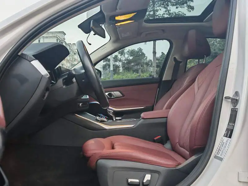 BMW 3 Series 2022 facelift 325i M Sport package — 14