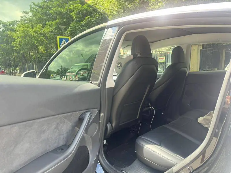Model Y 2023 rear-wheel drive version — 11