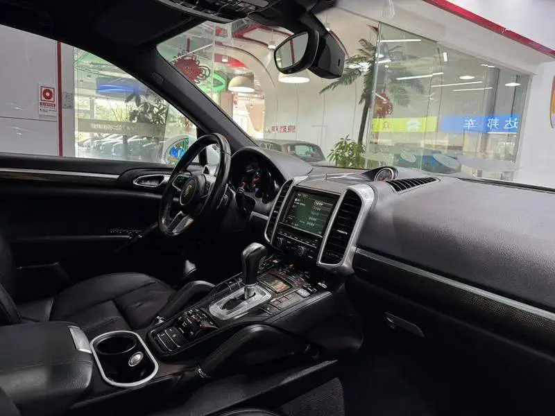Cayenne 2015 Cayenne 3.0T — 11
