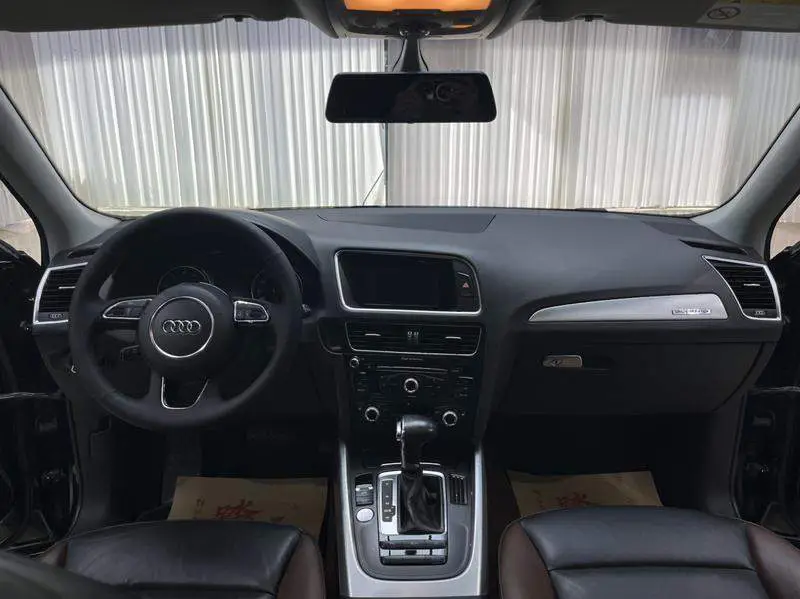 Audi Q5 2018 Collector's Edition 40 TFSI Technology Edition — 10