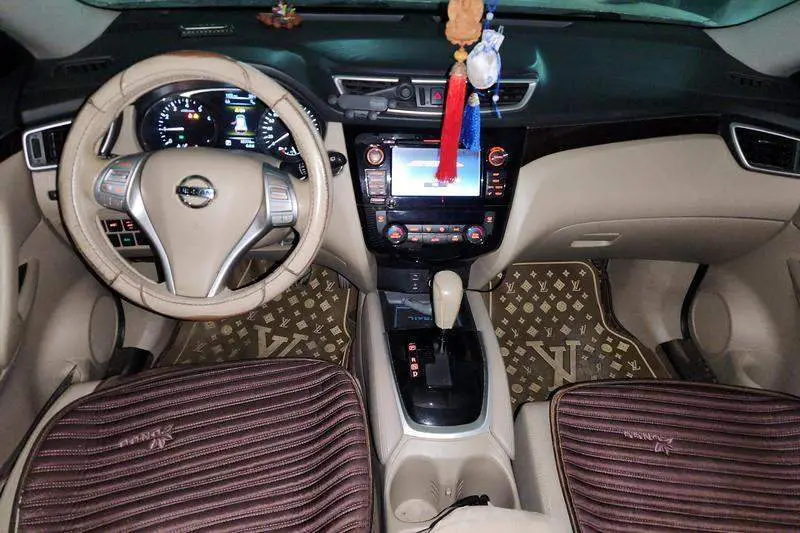 X-Trail 2014 2.5L CVT Supreme Edition 4WD — 12