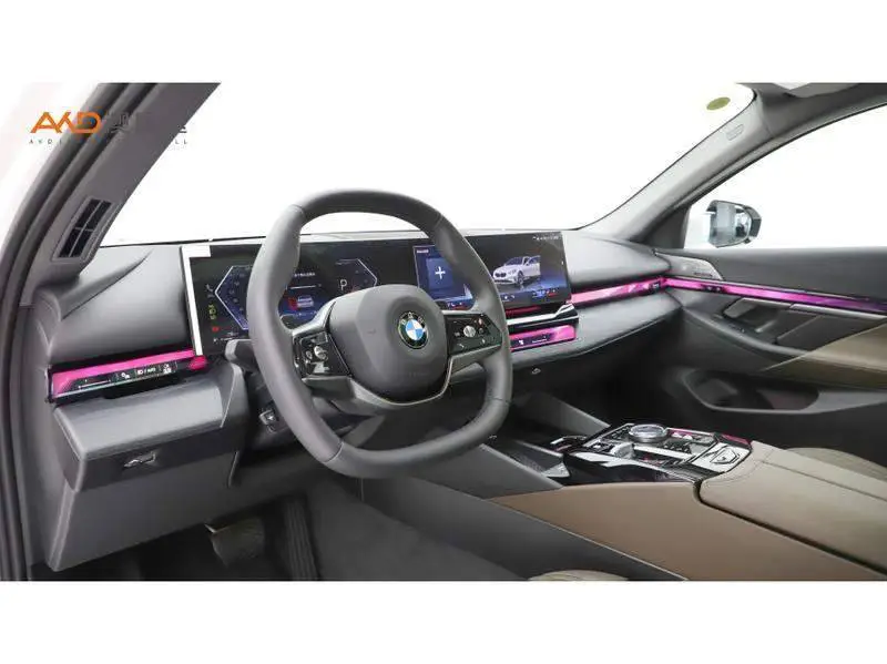 BMW 5 Series 2024 530Li Leading Luxury Package — 5