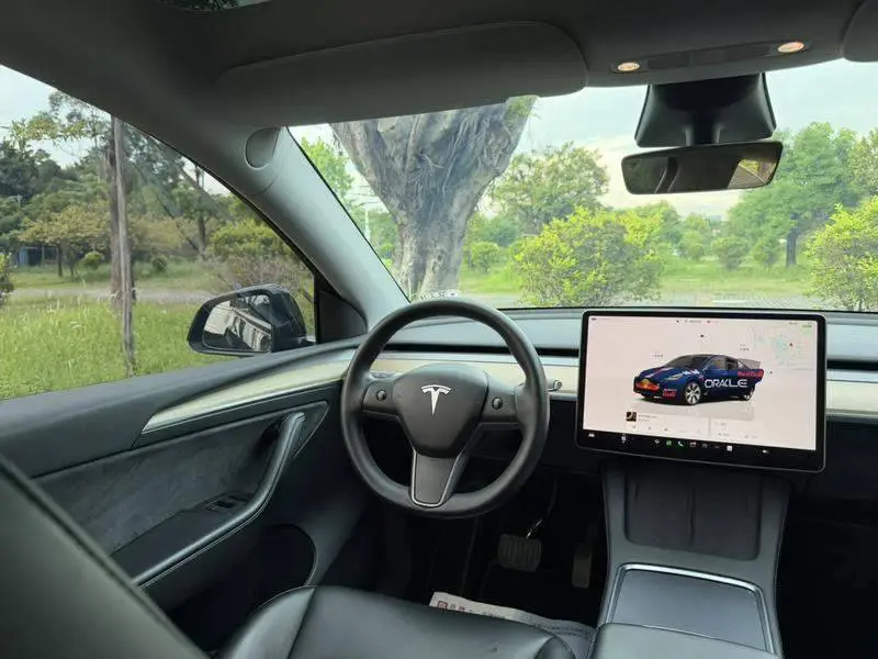Model Y 2022 facelifted rear-wheel drive version — 15