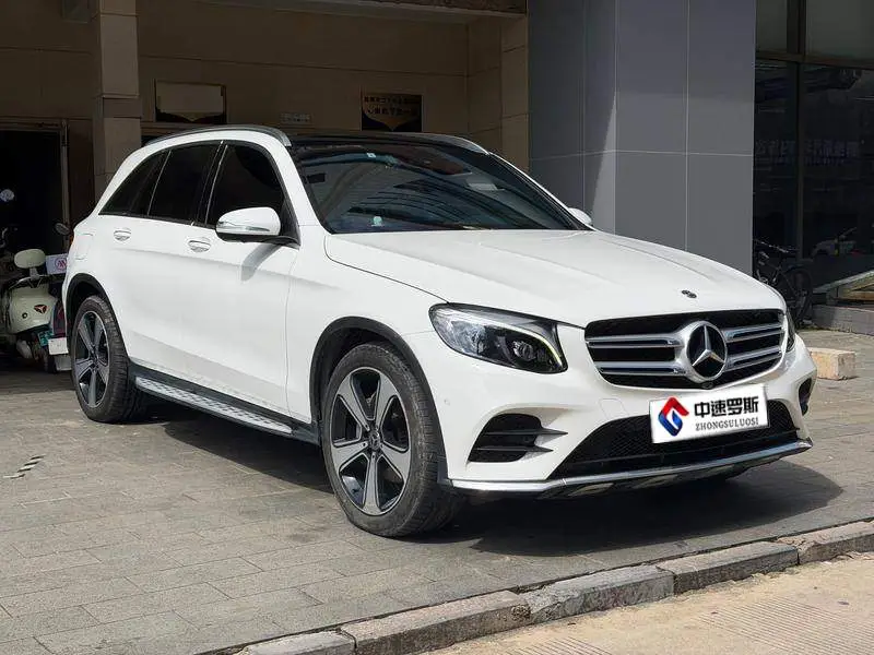 Mercedes-Benz GLC 2019 GLC 300 L 4MATIC Dynamic — 3