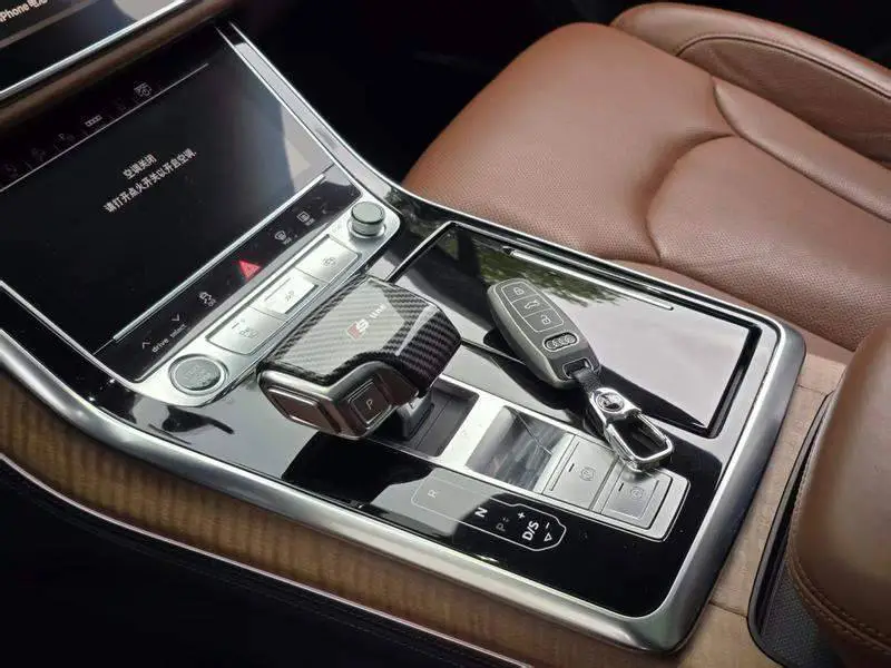 Audi Q7 2022 55 TFSI quattro S line premium model — 12