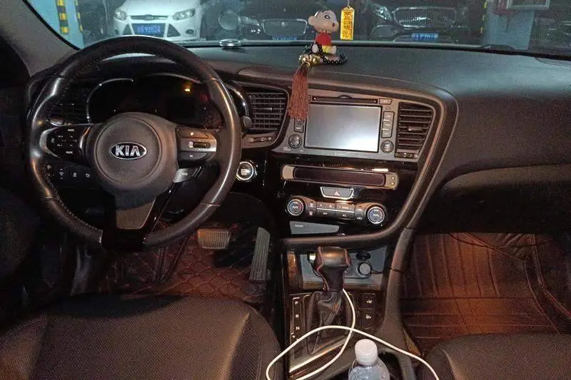 Kia K5 2014 2.0L Automatic LUXURY — 13
