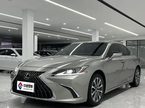 Lexus ES 2022 300h Excellence Edition