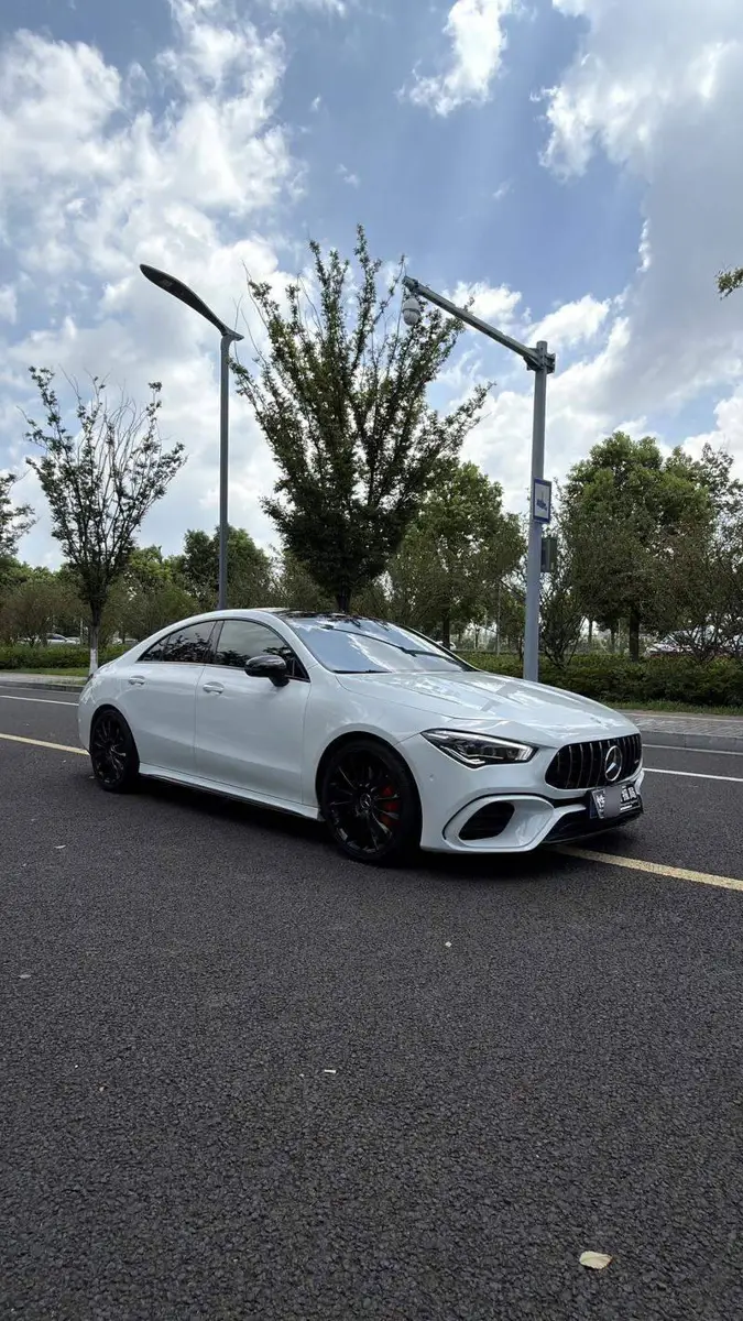 Mercedes-Benz CLA AMG 2020 AMG CLA 35 4MATIC — 2