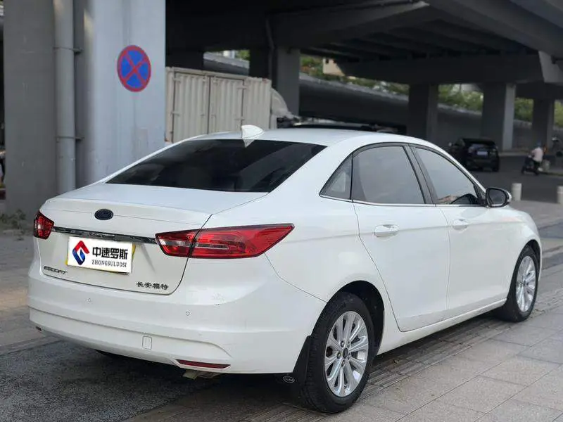 Furis 2015 1.5L Automatic Fashion Model — 7