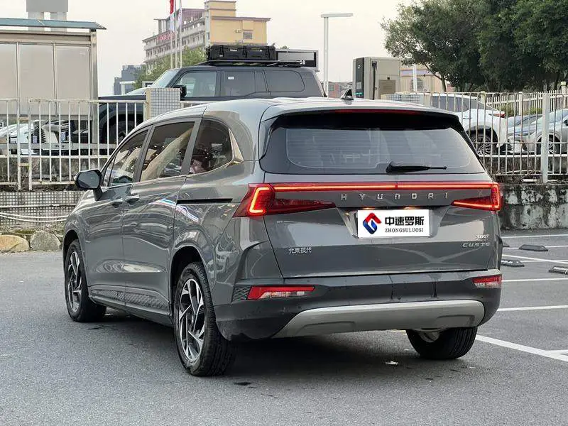 Kustu 2021 380TGDi LUX Premium — 4