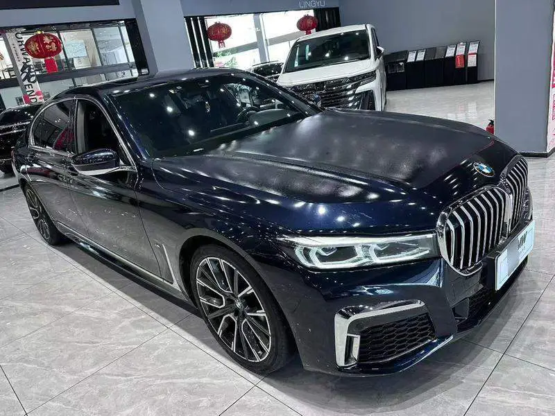 BMW 7 Series 2021 740Li Leading M Sport Package — 3