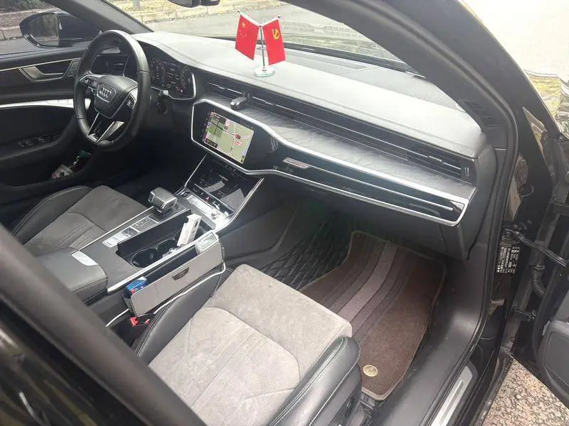 Audi A6L 2025 45 TFSI quattro Selected Dynamic Edition — 4