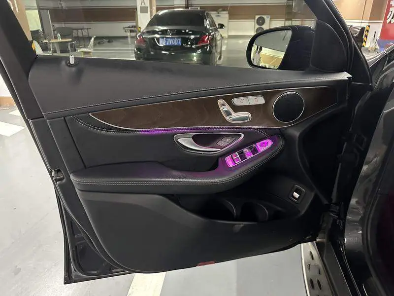 Mercedes-Benz GLC 2020 GLC 260 L 4MATIC Luxury — 7