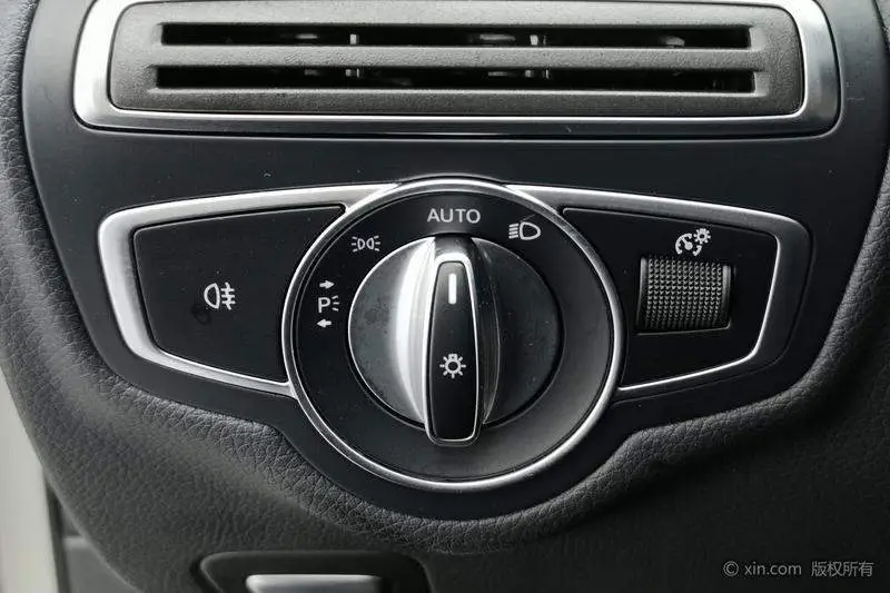 Mercedes-Benz C-Class 2020 C 260 L Sports Edition — 16
