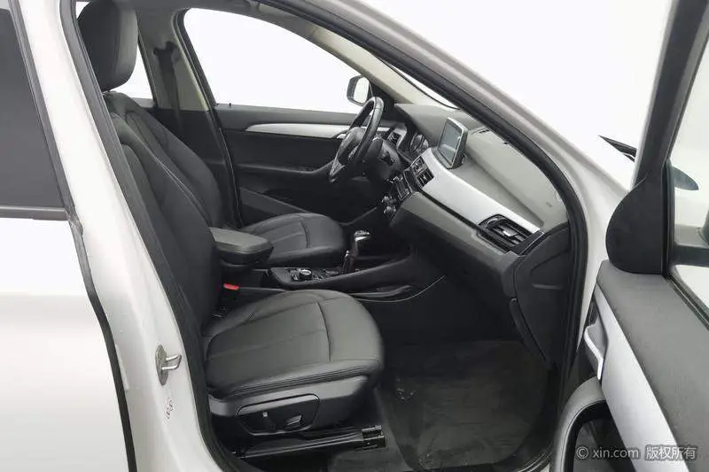 BMW X1 2018 sDrive18Li Fashion Model — 8