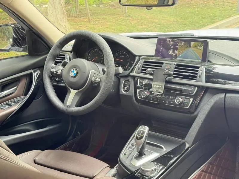 BMW 3 Series 2019 320Li M Sport Package — 10