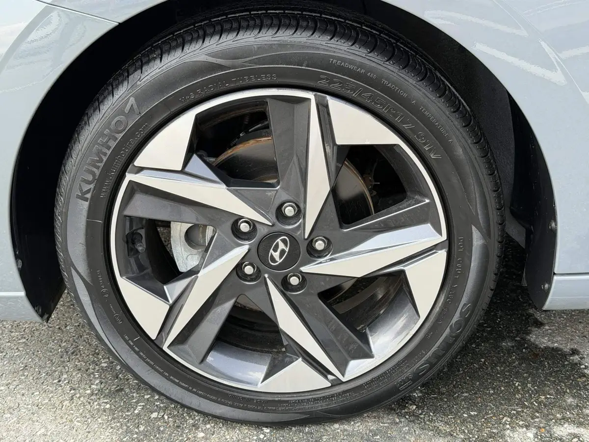 Elantra 2022 1.5L CVT LUX Premium Edition — 5