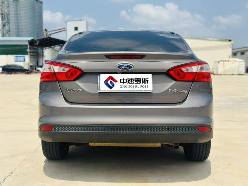 Fox 2012 Sedan 1.6L Automatic Comfort — 6