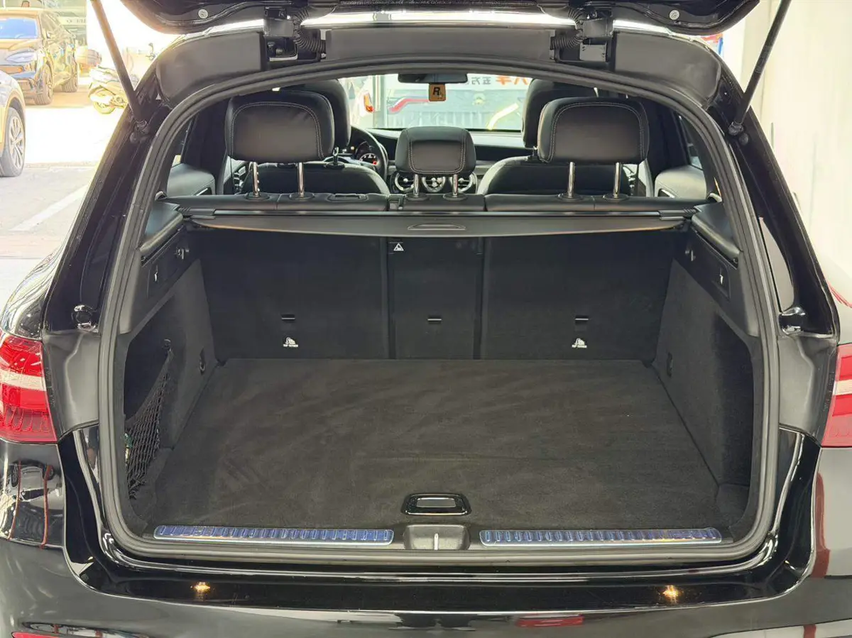 Mercedes-Benz GLC 2017 GLC 260 4MATIC Dynamic — 19