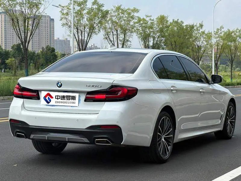 BMW 5 Series 2023 530Li Leading M Sport Package — 7