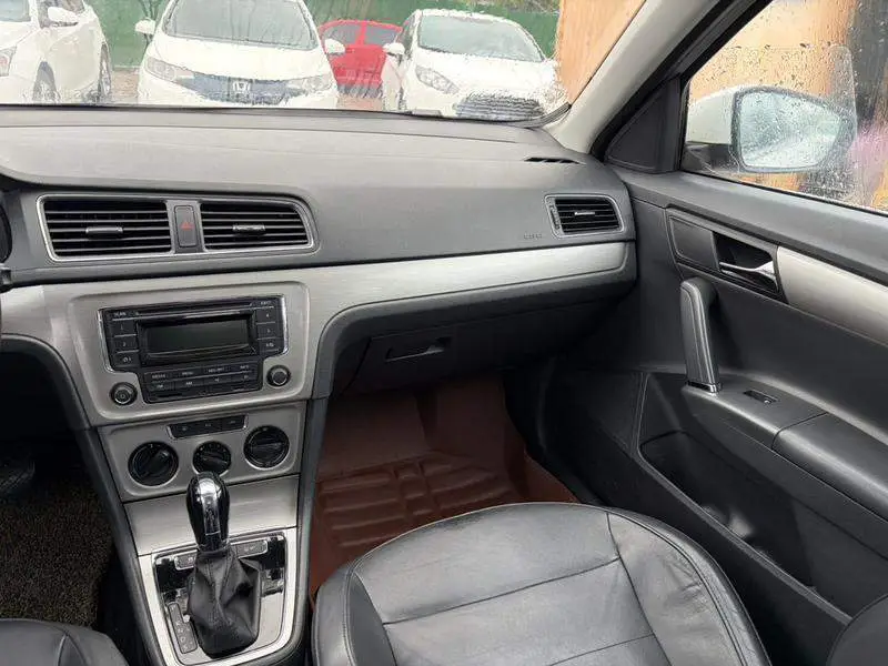 Lavida 2015 1.6L Automatic Comfort Edition — 8