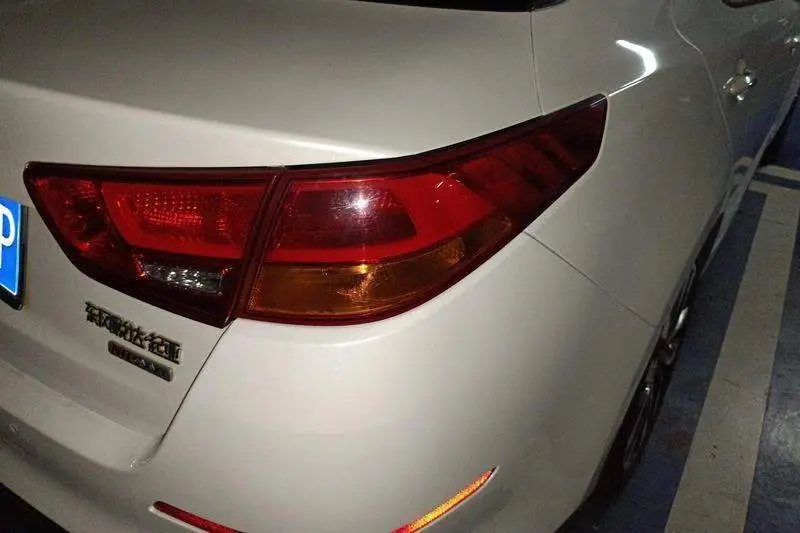 Kia K5 2014 2.0L Automatic LUXURY — 3