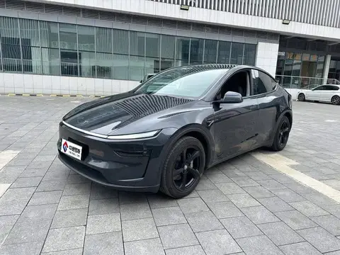 Model Y 2025 rear-wheel drive version