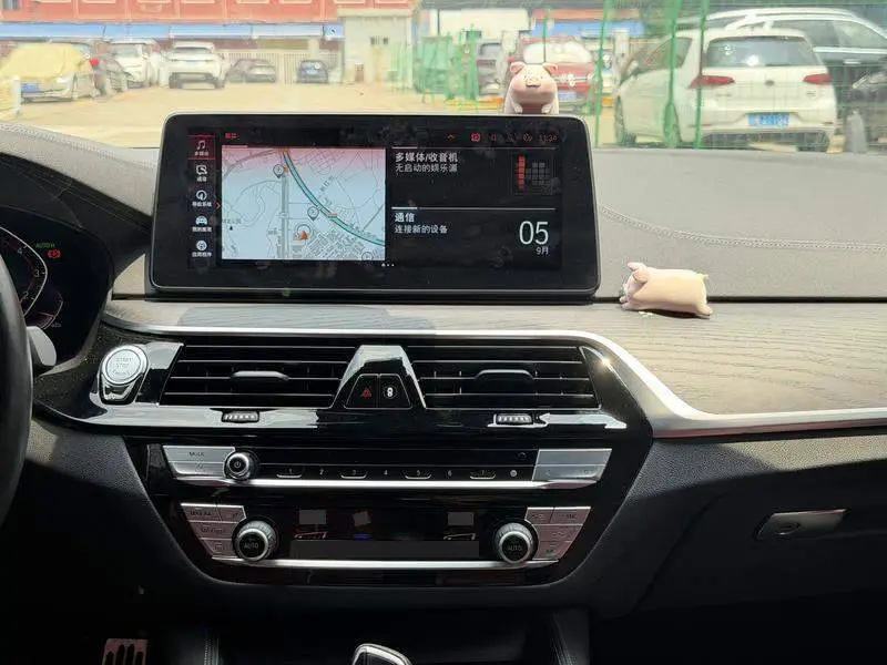 BMW 5 Series 2021 530Li Premium M Sport Package — 12