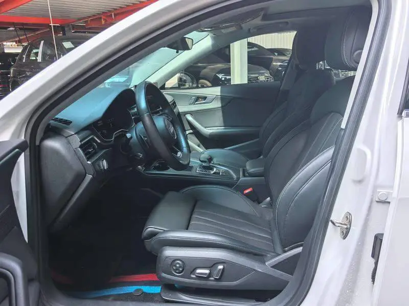 Audi A4L 2024 40 TFSI Stylish and Dynamic — 16