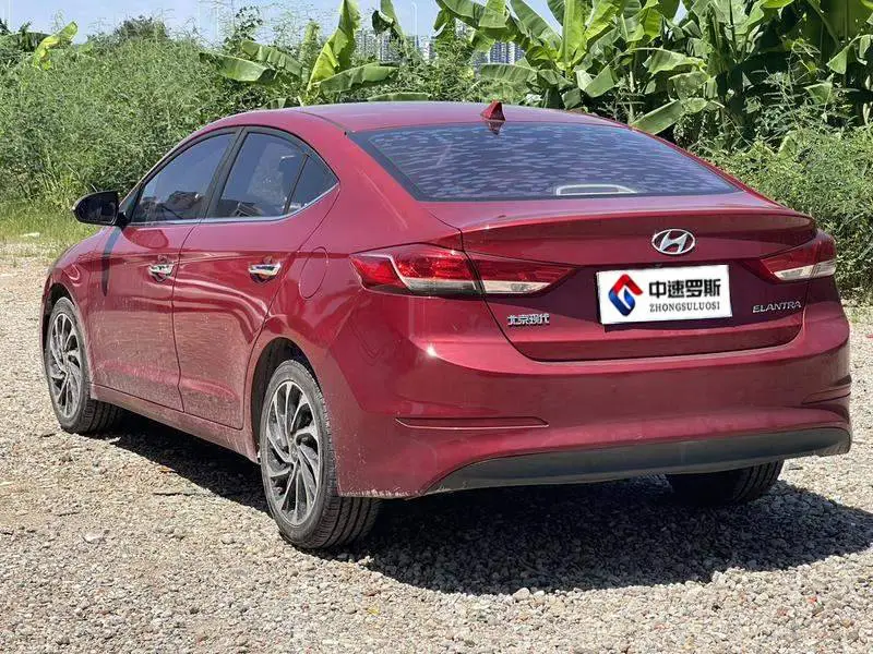 Leading 2019 1.5L CVT Intelligent Elite — 4